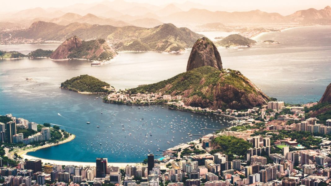 rio de janeiro buildings mountain view