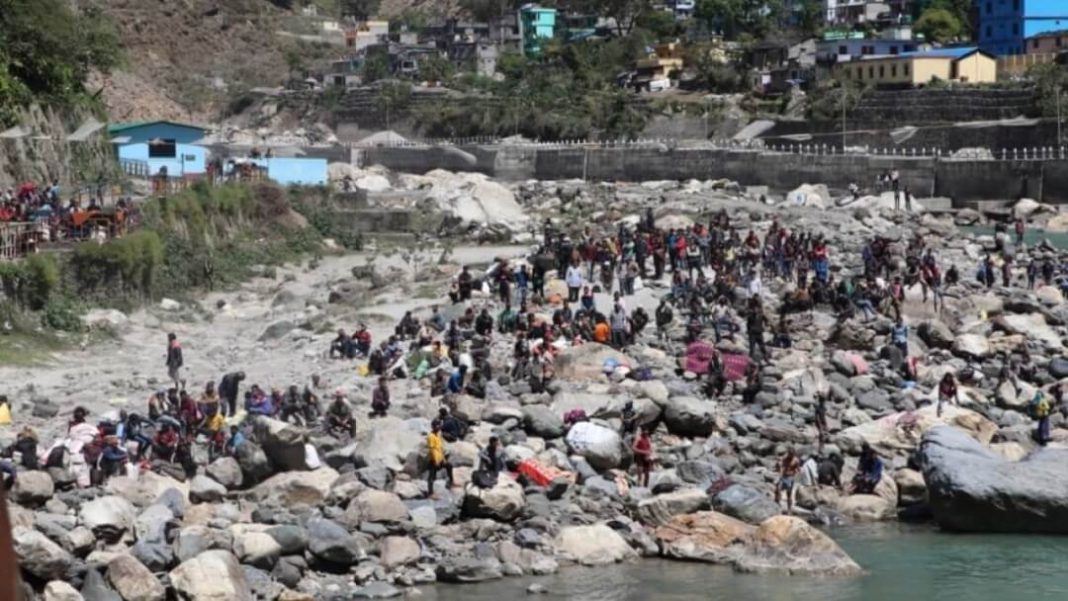 Nepalese stranded in India