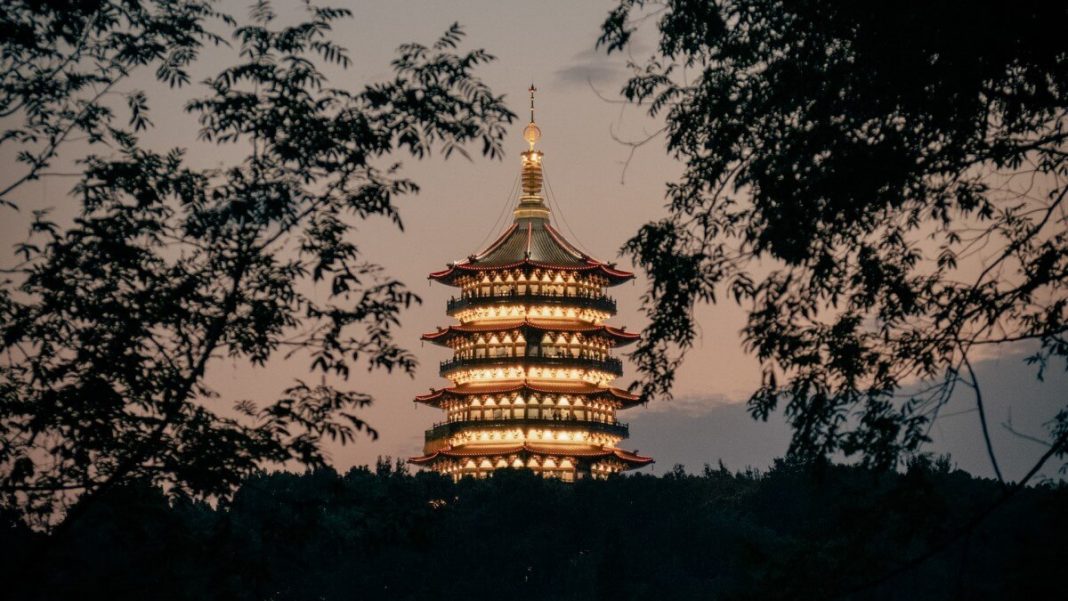 leifeng pagoda zheijang china night view