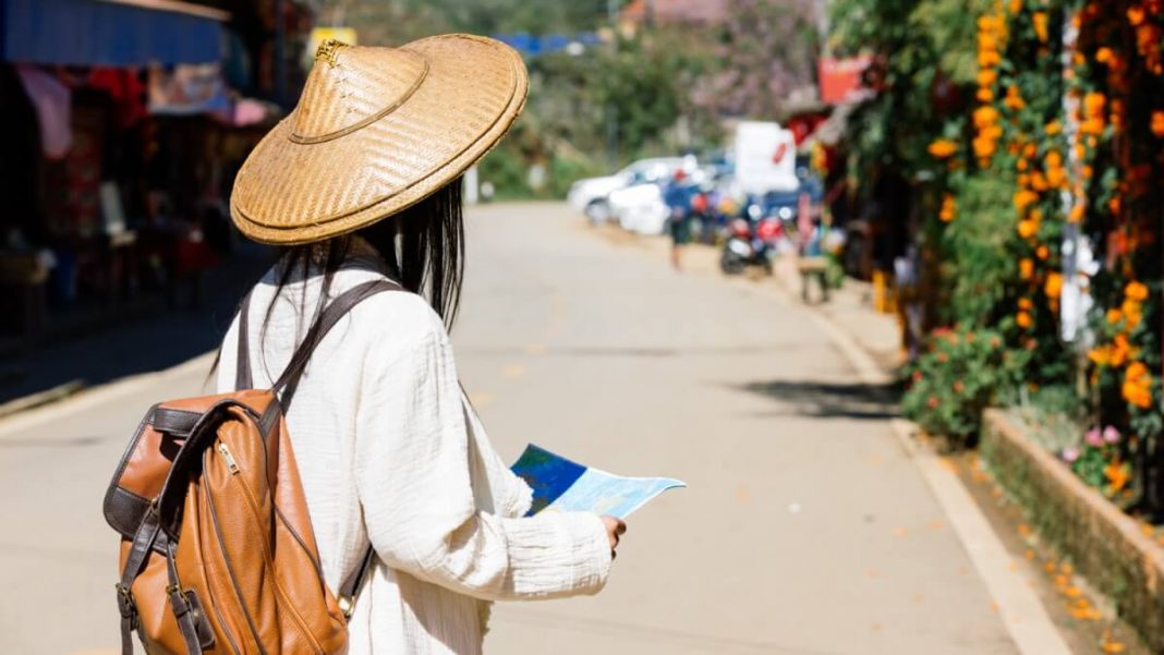 chinese female traveller