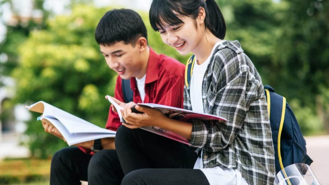 vietnam students